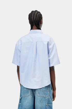 Camisa Kaia de manga corta para mujer con pantalones cortos