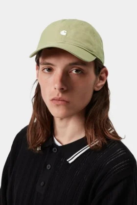 Gorra con el logotipo de Madison Logo