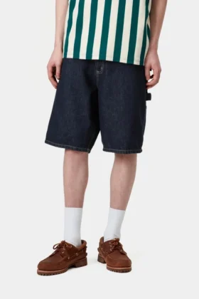 Pantalones Cortos con una sola rodilla – Denim Pantalones Cortos con una sola rodilla – Denim