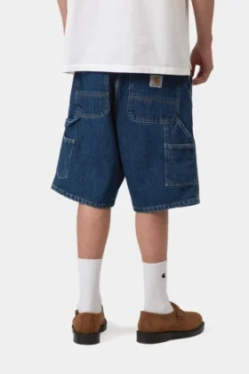 Pantalones Cortos con una sola rodilla – Denim Pantalones Cortos con una sola rodilla – Denim