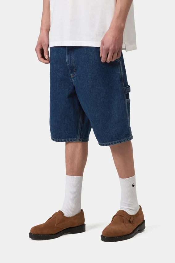 Pantalones Cortos con una sola rodilla – Denim Pantalones Cortos con una sola rodilla – Denim
